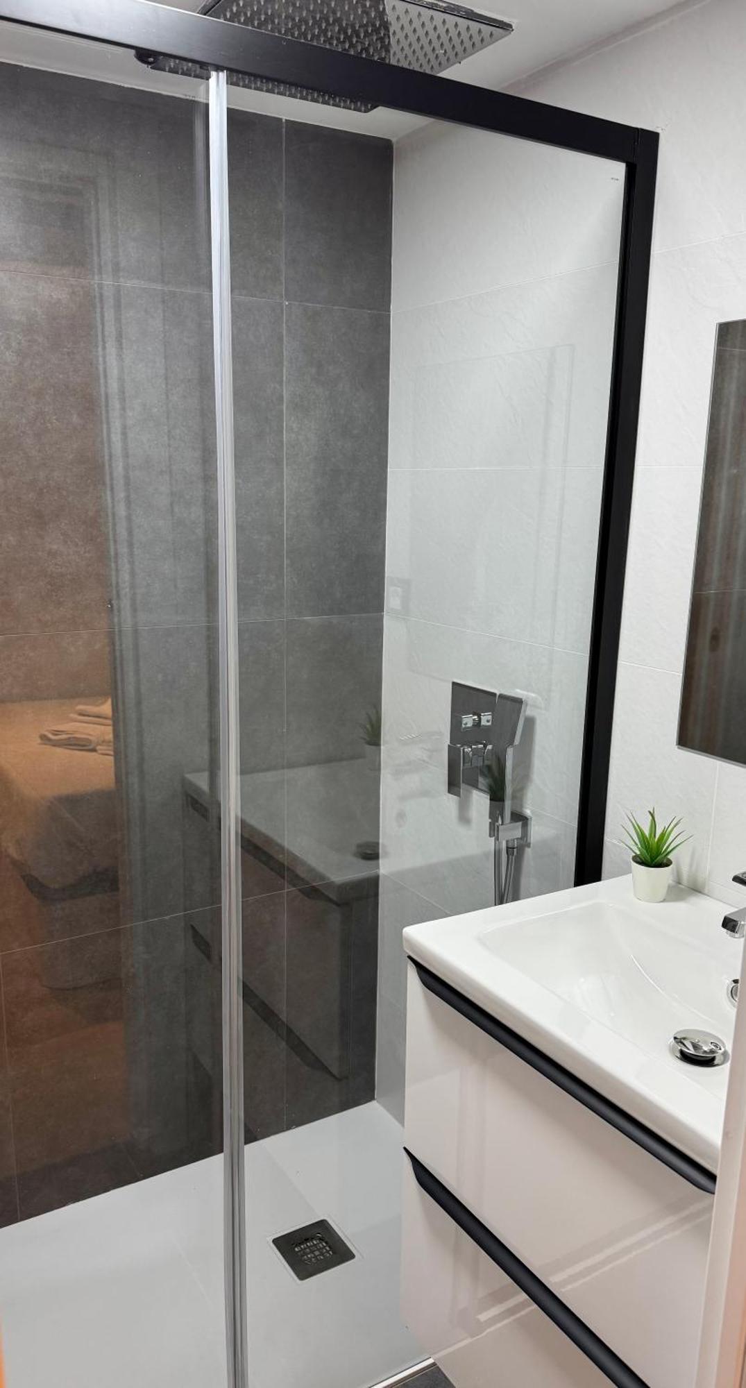 El Oasis De La Estafeta Appartement Pamplona Buitenkant foto